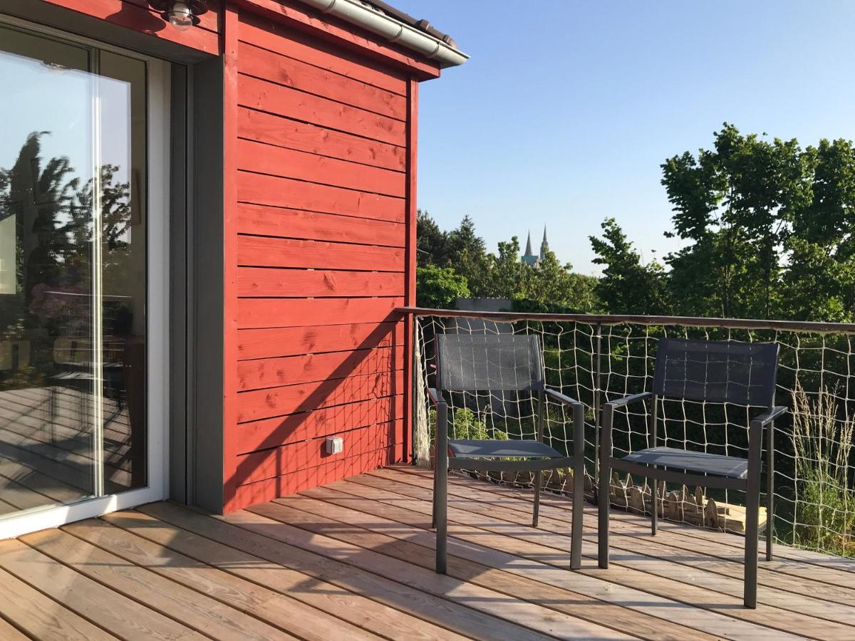 Maison Calme A Avec Terrasse Et Jardin, Adaptee Pmr - Fr-1-581-97 * Chartres